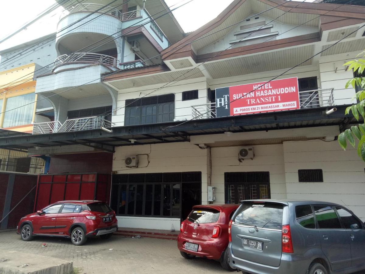 Hotel Transit 1 Makassar Redpartner מראה חיצוני תמונה